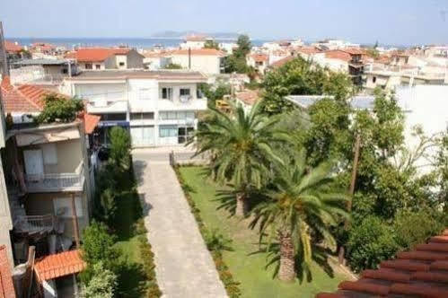 Vicky Rooms & Apartments ลีเมนาส ภายนอก รูปภาพ